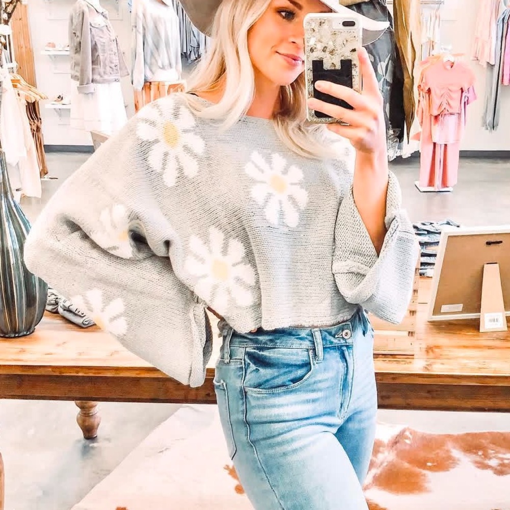 Daisy sweater